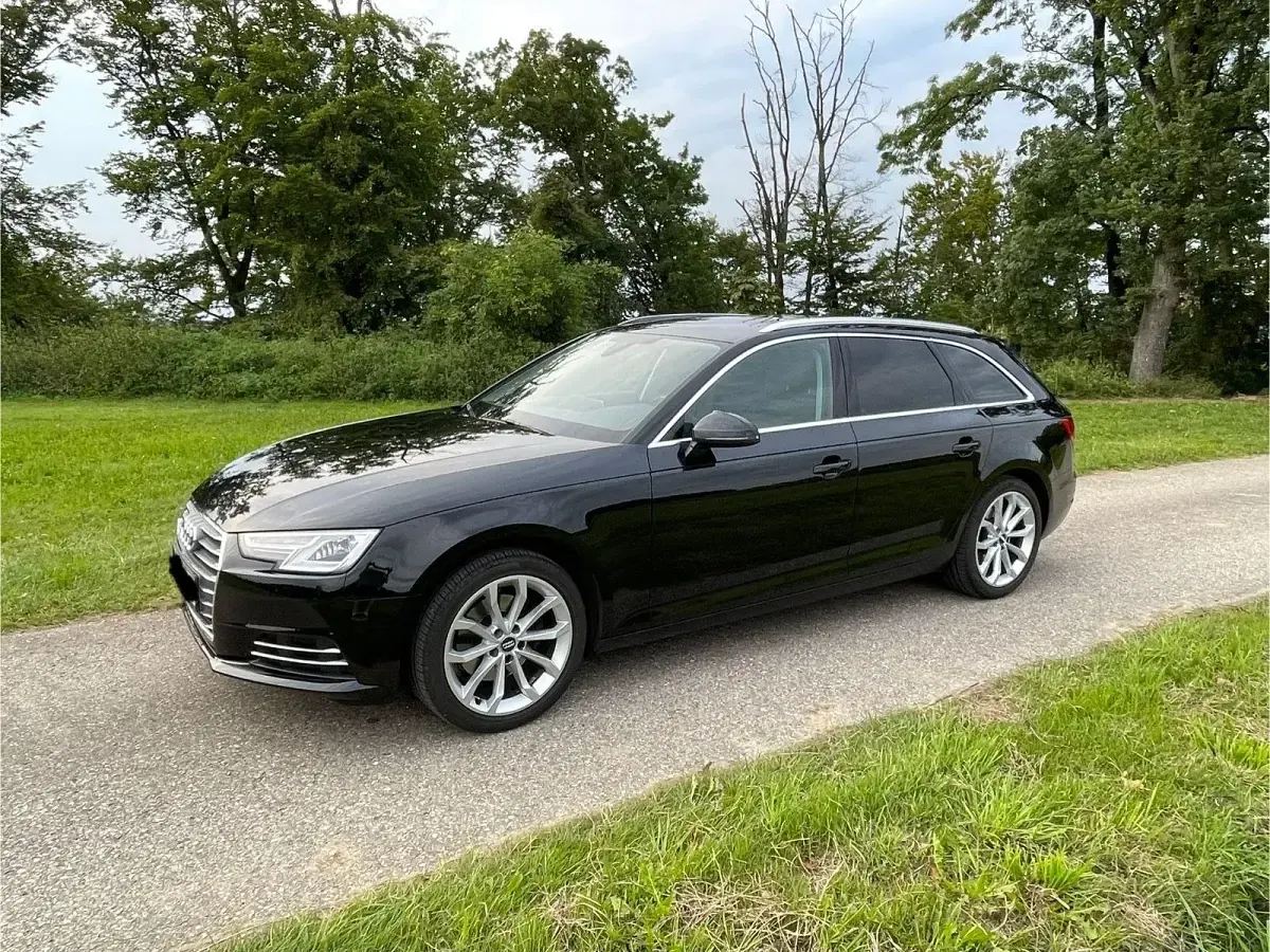 Gebraucht Audi A4 Sport 190 PS (139 kW) 2017 Schwarz Kombi