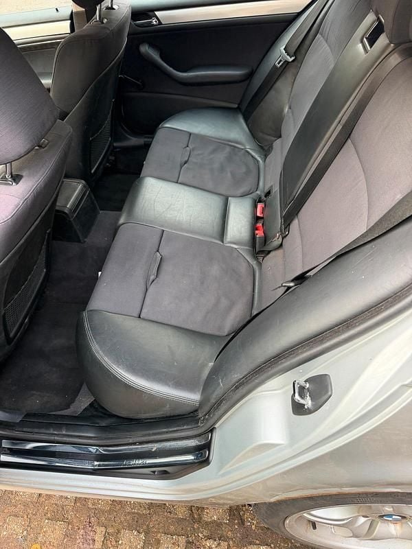 Gebraucht BMW 325 194 PS (142 kW) 2001 Silber Kombi