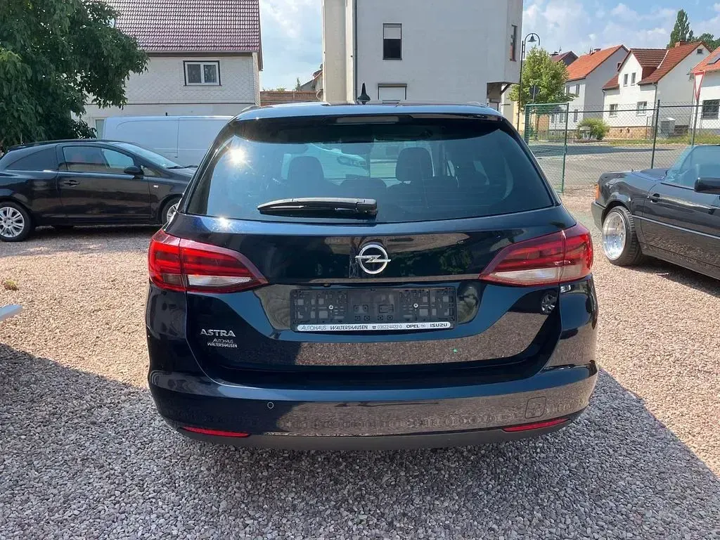 Gebraucht Opel Astra 150 PS (110 kW) 2019 Tiefsee blau Kombi
