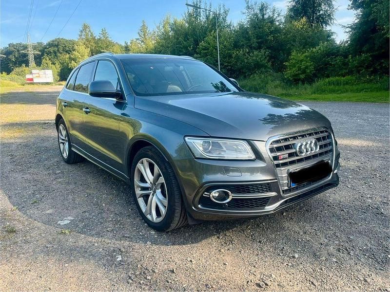 Grau Gebraucht 2015 Audi SQ5 Sport SUV | 22.999 € (Fairer Preis) - Bild 1/4