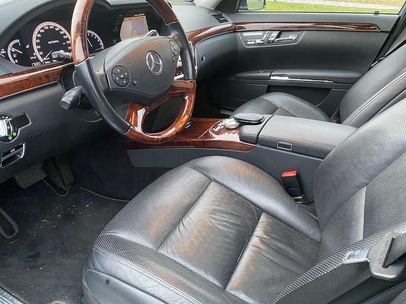 Gebraucht Mercedes S500 435 PS (319 kW) 2011 Schwarz Limousine