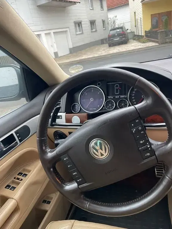 Gebraucht VW Touareg 230 PS (169 kW) 2006 Grau SUV