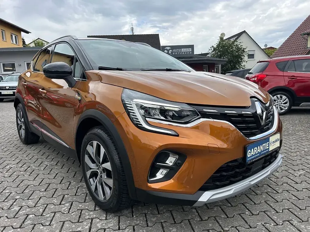 Gebraucht Renault Captur Intens 131 PS (96 kW) 2020 Orange SUV