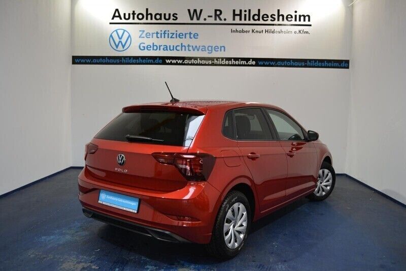 Gebraucht VW Polo Life 80 PS (58 kW) 2024 Rot Limousine