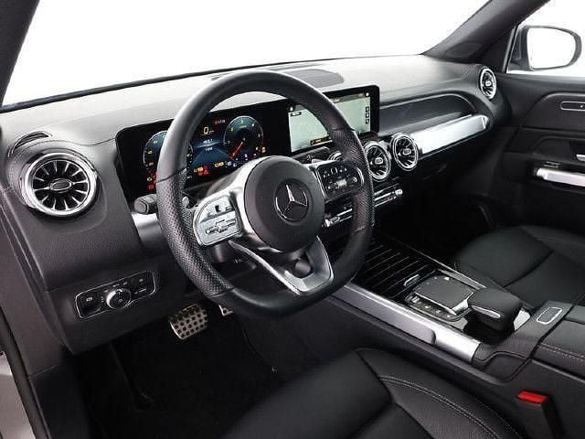 Gebraucht Mercedes GLB180 AMG 116 PS (85 kW) 2023 Metalliclack mountaingrau SUV