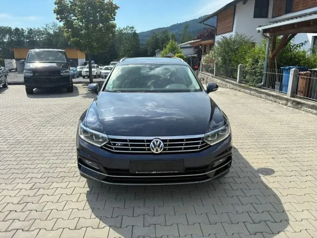 Gebraucht VW Passat 190 PS (139 kW) 2016 Night blue (metallic) Kombi