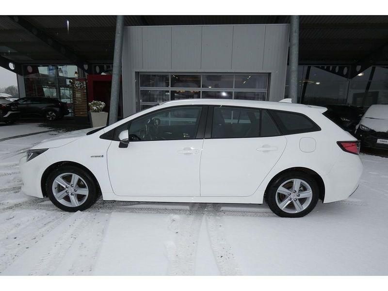 Gebraucht Toyota Corolla Comfort 122 PS (89 kW) 2022 Schneeweiß Kombi