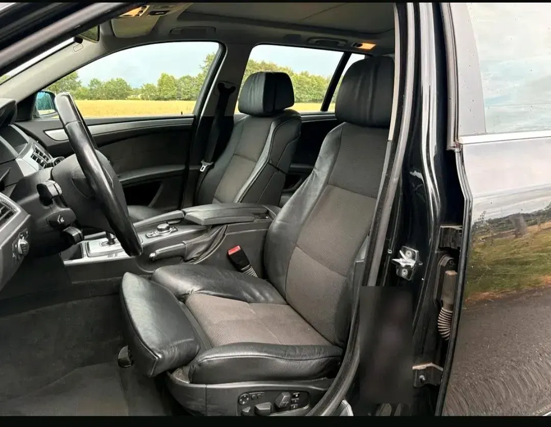 Gebraucht BMW 530 235 PS (172 kW) 2009 Schwarz Kombi