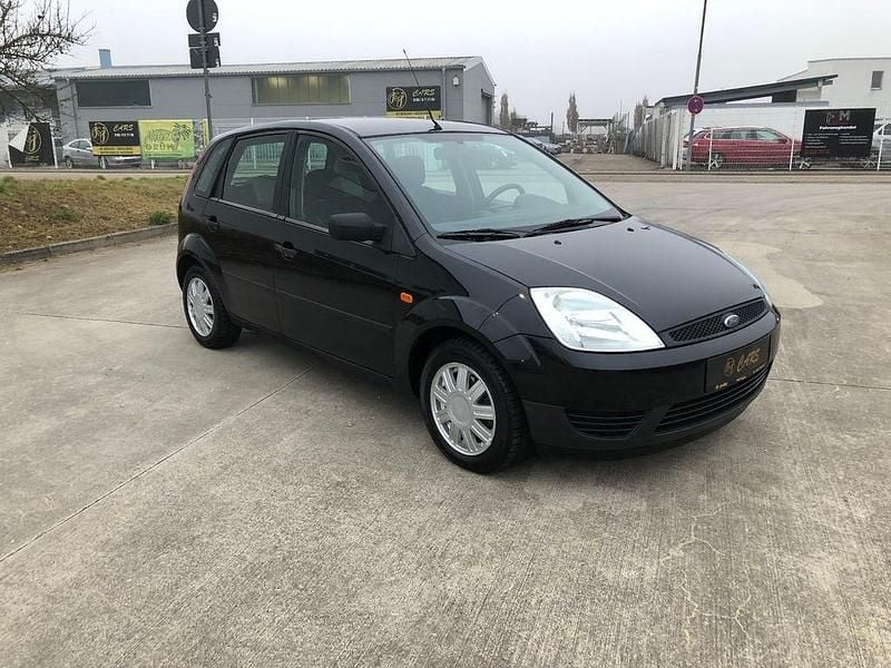 Gebraucht Ford Fiesta Style 80 PS (58 kW) 2003 Schwarz Kleinwagen