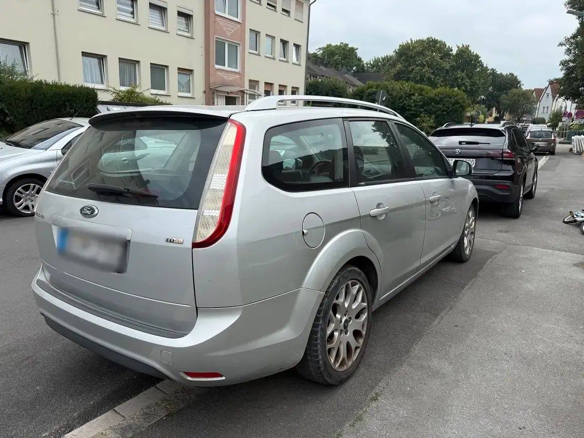 Gebraucht Ford Focus 2009 Grau Kombi