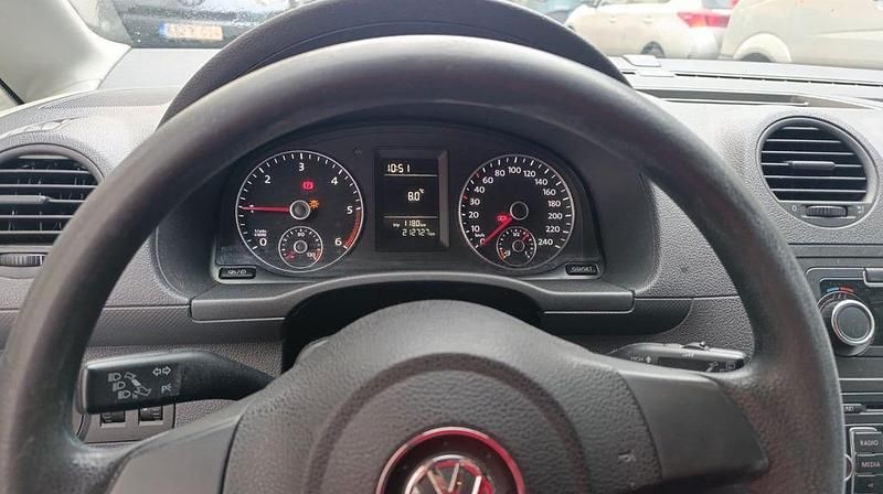 Gebraucht VW Caddy Maxi 140 PS (102 kW) 2013 Silber Van / Kleinbus