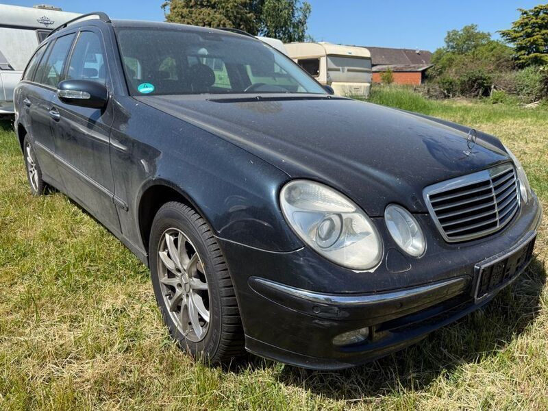 Gebraucht Mercedes E320 Avantgarde 204 PS (150 kW) 2003 Schwarz Kombi