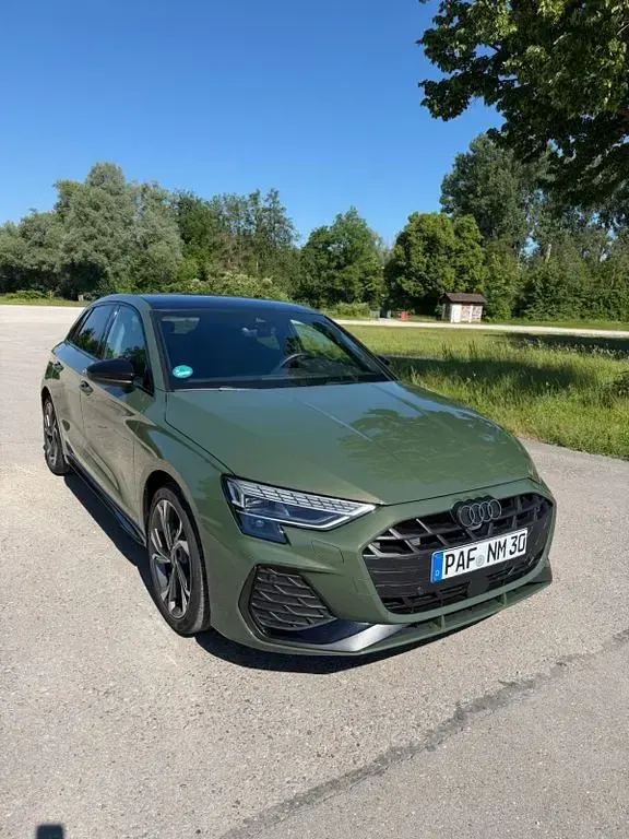 Gebraucht Audi A3 S-Line 150 PS (110 kW) 2024 Grün Limousine