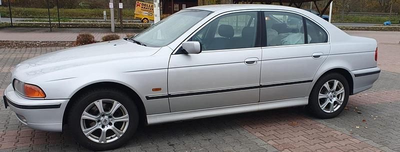 Gebraucht BMW 530 184 PS (135 kW) 2000 Silber Limousine