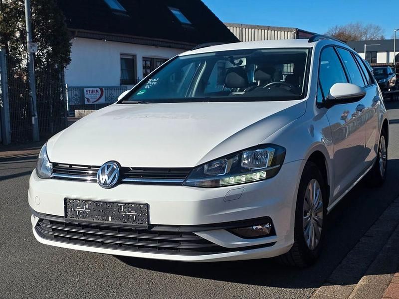 Gebraucht VW Golf VII 116 PS (85 kW) 2017 Grau Limousine