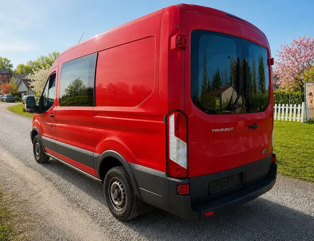 Używany Ford Transit 131 KM (96 kW) 2017 Czerwony Minivan