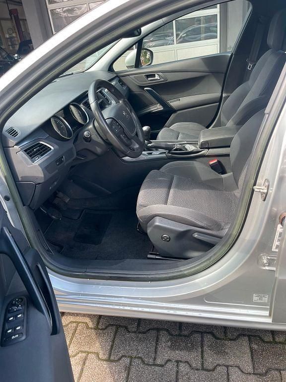 Gebraucht Peugeot 508 Active 156 PS (114 kW) 2012 Silber Limousine