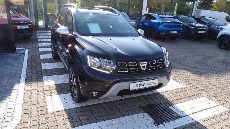 Noir nacre (metallic) Gebraucht 2019 Dacia Duster Prestige SUV | 15.990 € (Guter Preis) - Bild 1/4