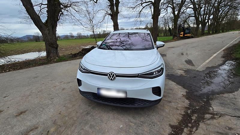 Gebraucht VW ID.4 125 kW (170 PS) 2023 Weiß SUV