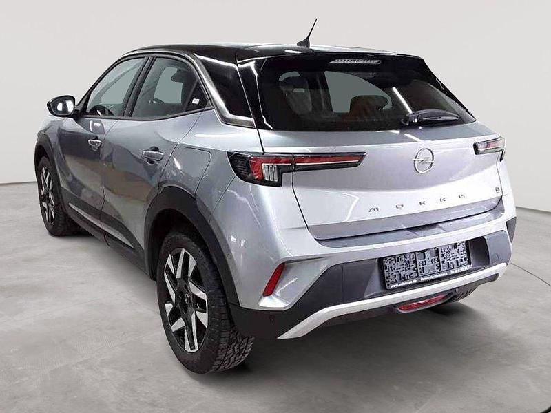 Gebraucht Opel Mokka-e Elegance 100 kW (136 PS) 2022 Quarz silber metallic SUV