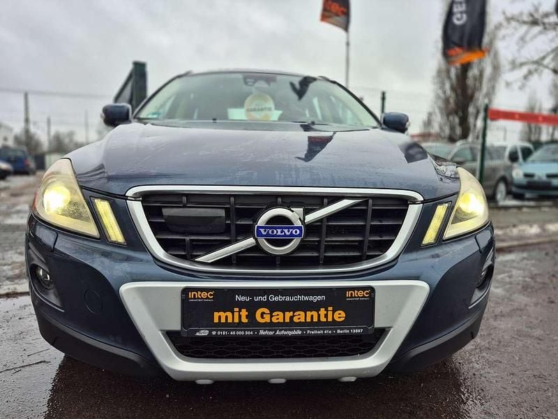 Barents blue / metallic Gebraucht 2009 Volvo XC60 Summum SUV | 8.599 € (Fairer Preis) - Bild 1/4