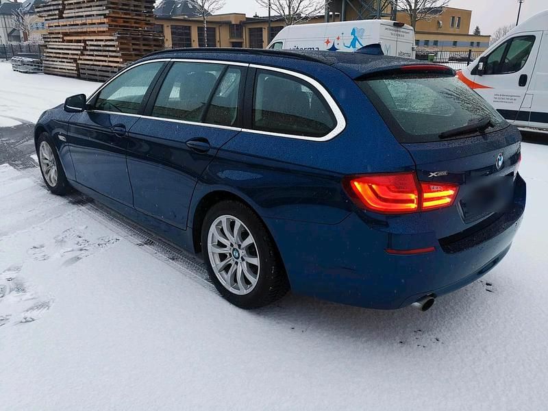 Gebraucht BMW 535 313 PS (230 kW) 2012 Blau Kombi