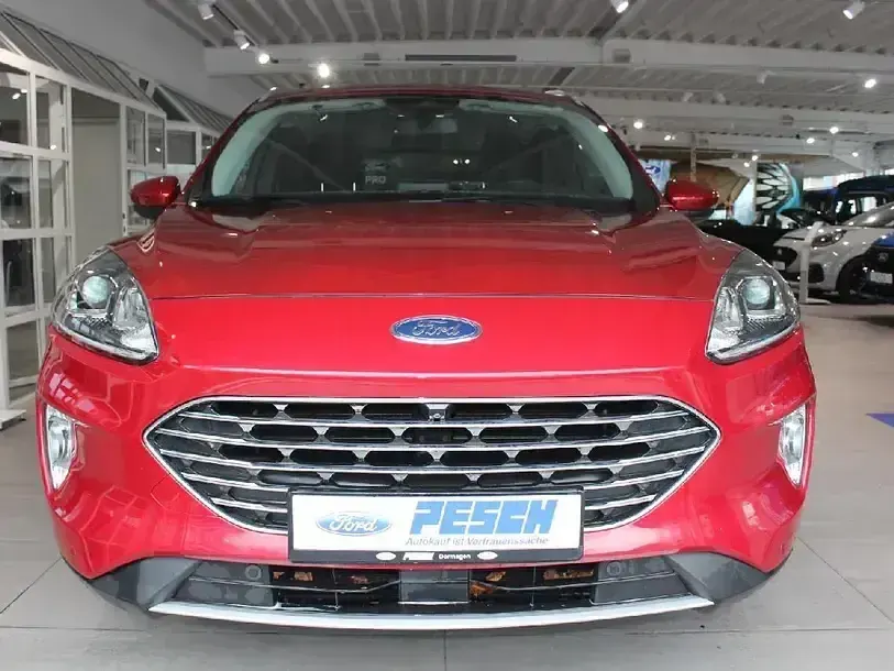 Gebraucht Ford Kuga Titanium 224 PS (164 kW) 2022 Rot SUV
