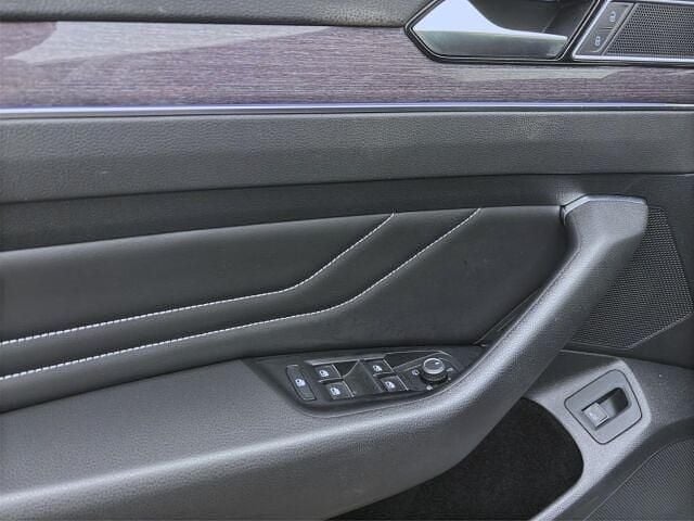 Grau Gebraucht 2023 VW Passat Alltrack Kombi | 31.977 € (Fairer Preis) - Bild 1/4