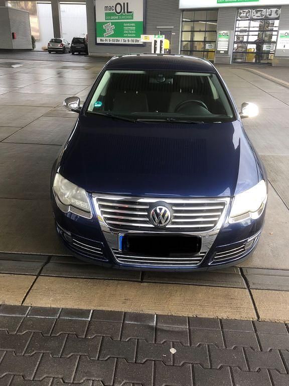 Gebraucht VW Passat Comfortline 140 PS (102 kW) 2008 Blau Limousine