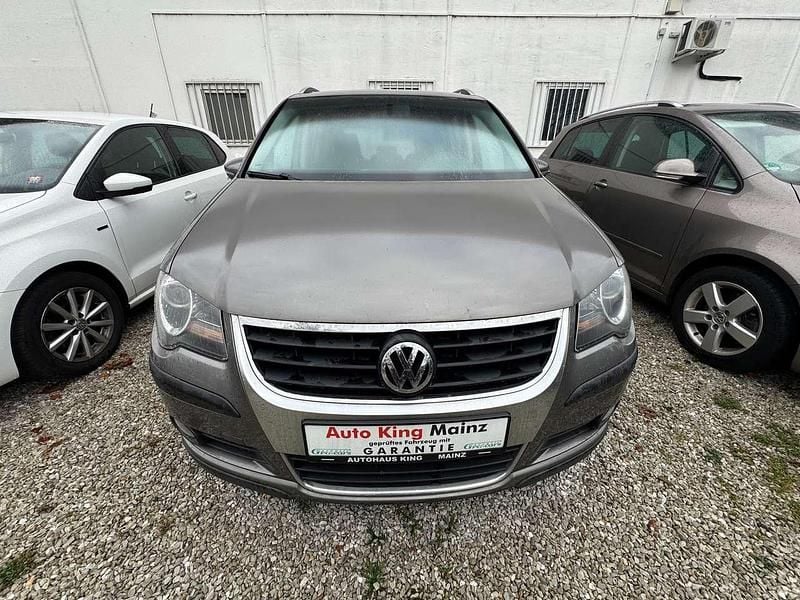 Grau Gebraucht 2009 VW Touran Cross Highline Van / Kleinbus | 5.198 € (Guter Preis) - Bild 1/4