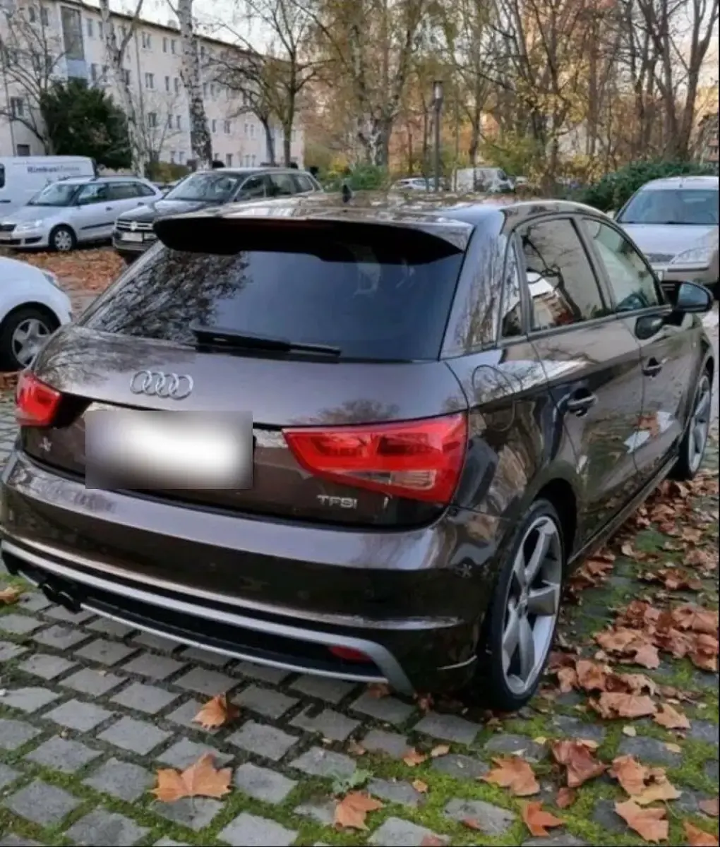 Gebraucht Audi A1 Sportback S-Line 122 PS (89 kW) 2013 Braun Kleinwagen