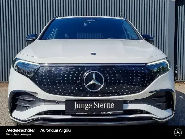 Gebraucht Mercedes EQA250+ AMG 150 kW (204 PS) 2024 Weiß SUV