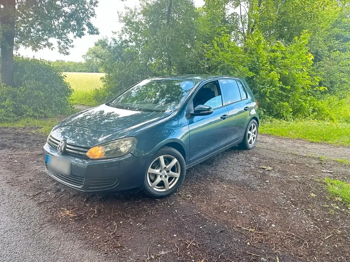 Gebraucht VW Golf VI 80 PS (58 kW) 2010 Grün Kleinwagen