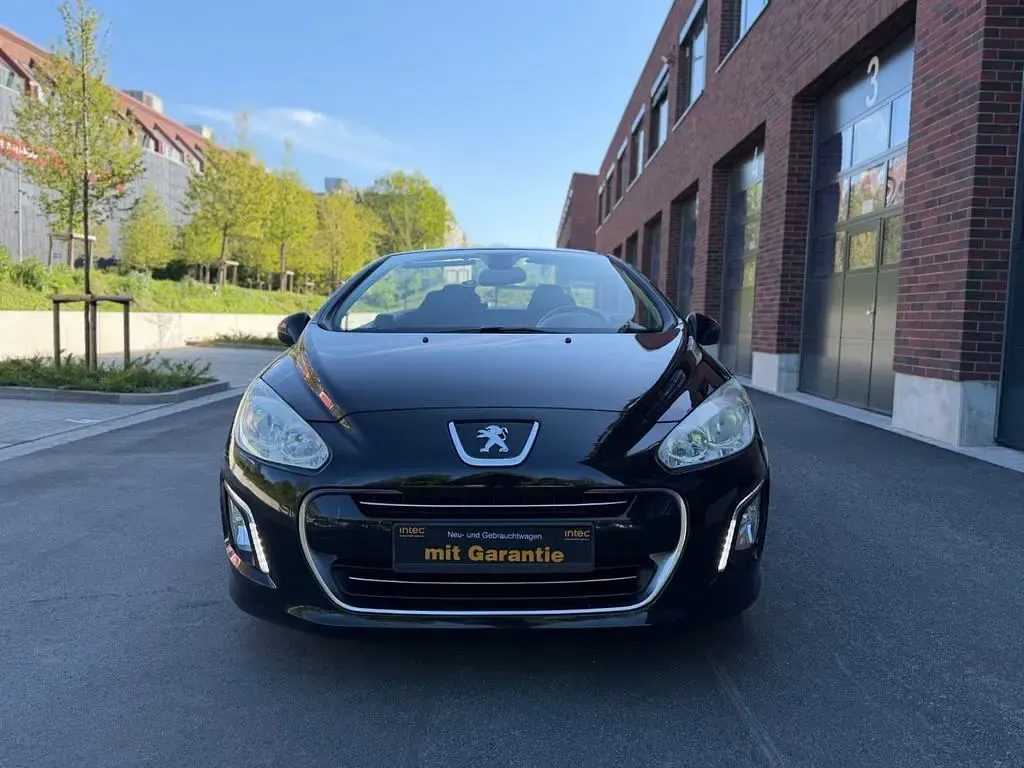 Gebraucht Peugeot 308 CC Active 156 PS (114 kW) 2012 Schwarz Cabrio