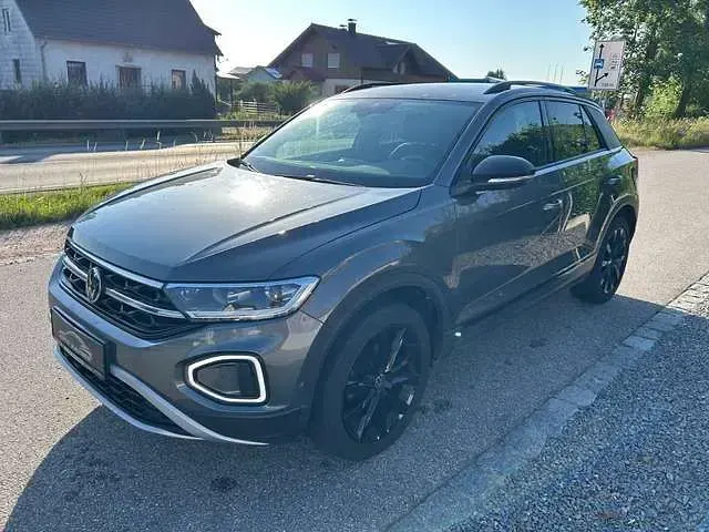 Gebraucht VW T-Roc Style 150 PS (110 kW) 2022 Grau SUV
