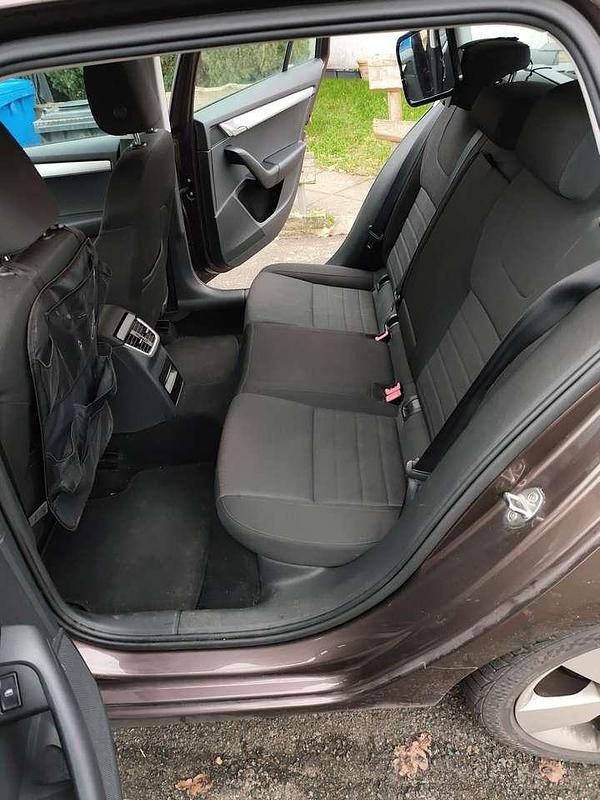 Gebraucht Skoda Octavia 140 PS (102 kW) 2012 Kombi