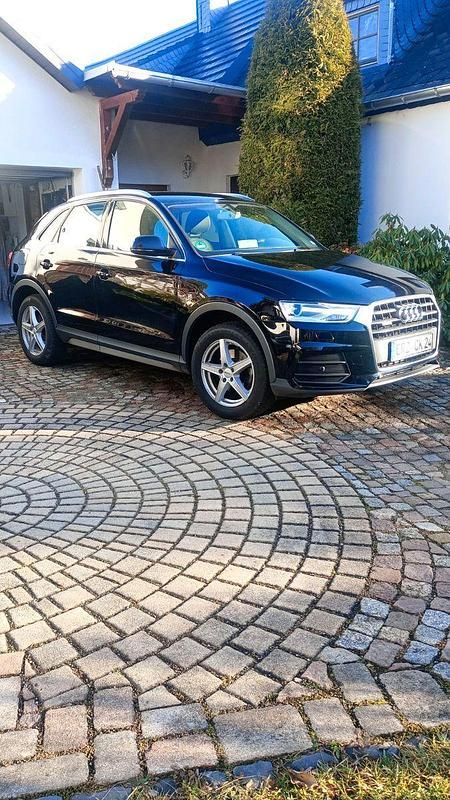 Gebraucht Audi Q3 Comfort 220 PS (161 kW) 2015 Schwarz SUV
