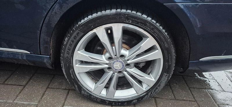 Gebraucht Mercedes E350 252 PS (185 kW) 2013 Blau Kombi