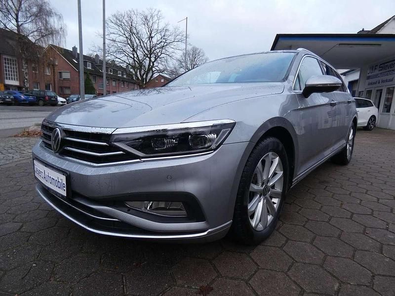 Pyritsilber Gebraucht 2023 VW Passat Highline Kombi | 30.990 € (Etwas zu teuer) - Bild 1/4
