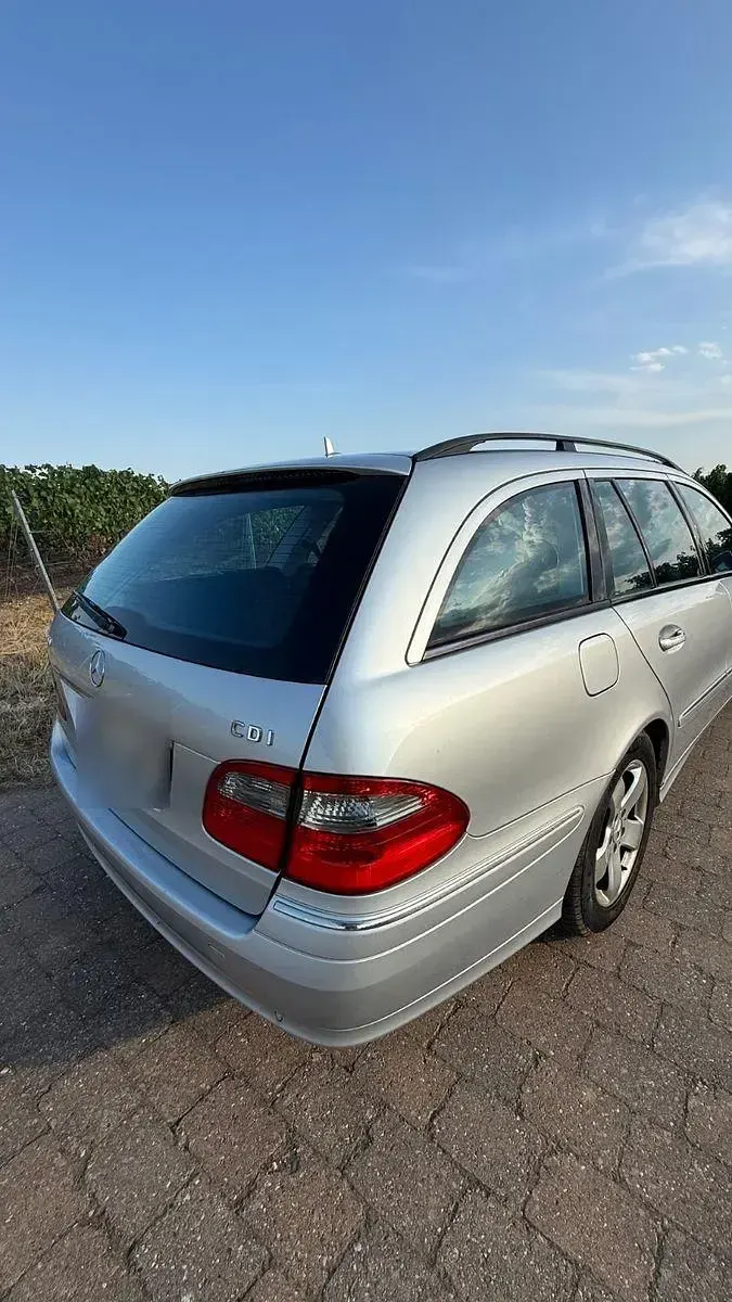 Gebraucht Mercedes E200 Avantgarde 136 PS (100 kW) 2007 Silber Kombi