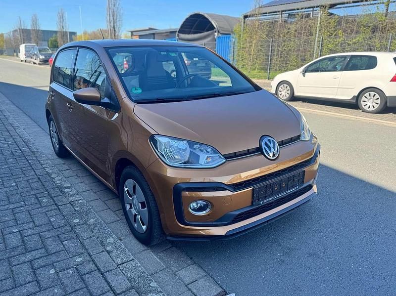 Usata VW up! 90 CV (66 kW) 2017 Oro Utilitaria