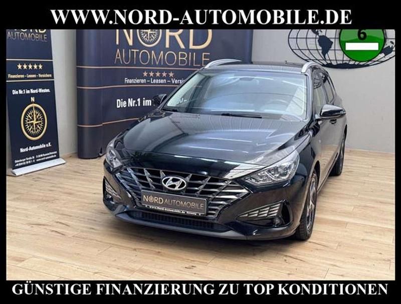 Schwarz Gebraucht 2021 Hyundai i30 Trend Kombi | 16.890 € (Etwas zu teuer) - Bild 1/3