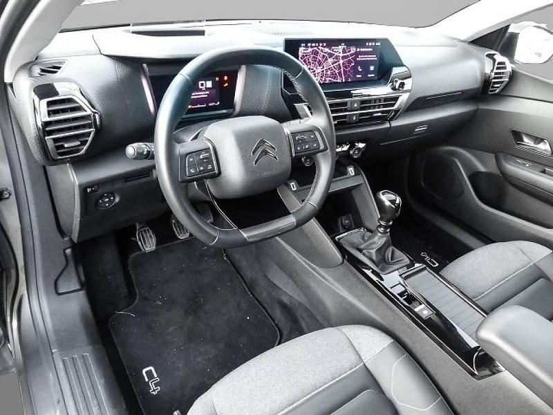 Gebraucht Citroën C4 Shine 131 PS (96 kW) 2023 Grau SUV