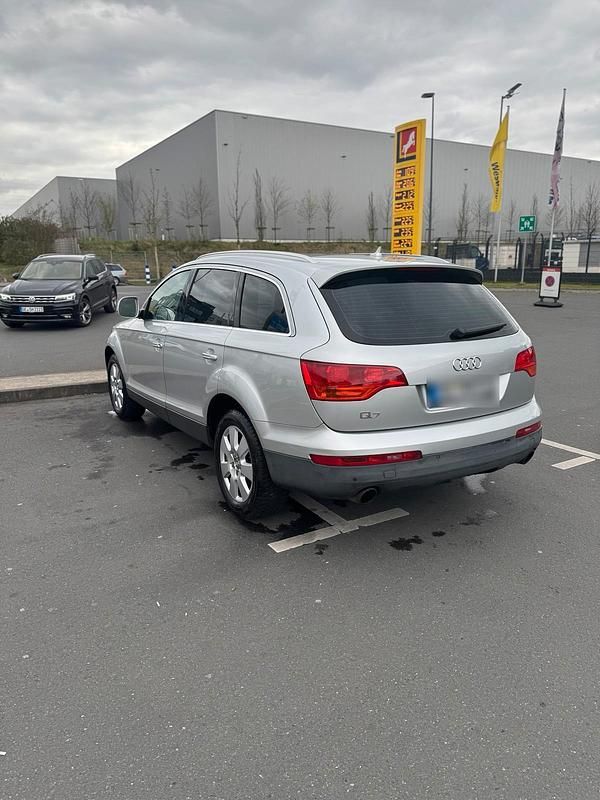 Gebraucht Audi Q7 350 PS (257 kW) 2007 Silber SUV