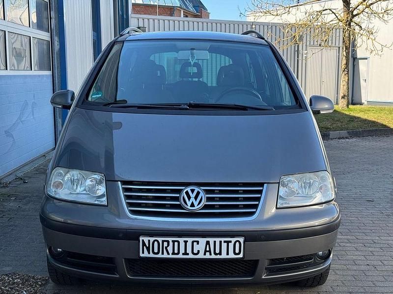 Gebraucht VW Sharan 140 PS (102 kW) 2007 Grau Van / Kleinbus