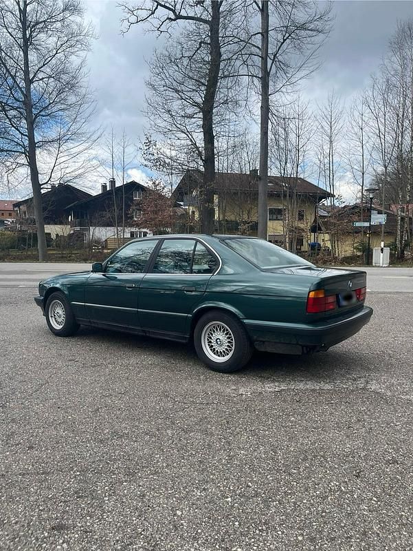 Gebraucht BMW 518 113 PS (83 kW) 1993 Grün Limousine