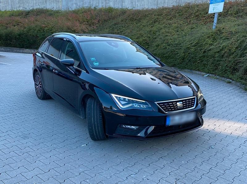 Schwarz Gebraucht 2018 Seat Leon Kombi | 11.199 € (Guter Preis) - Bild 1/4