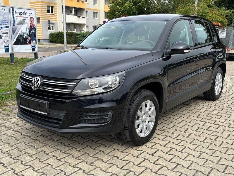 Schwarz Gebraucht 2013 VW Tiguan Trendline SUV | 9.500 € (Superpreis) - Bild 1/4