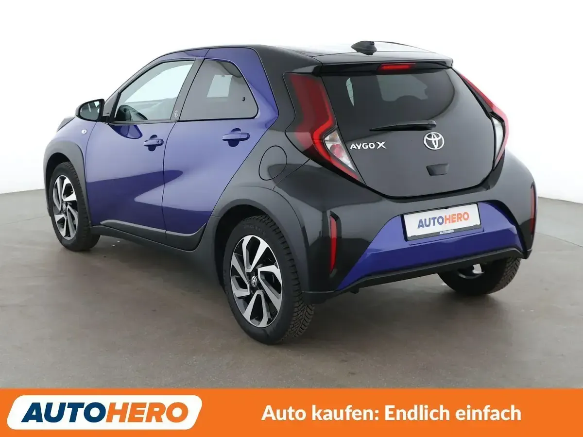 Gebraucht Toyota Aygo X Team 72 PS (52 kW) 2024 Blau SUV
