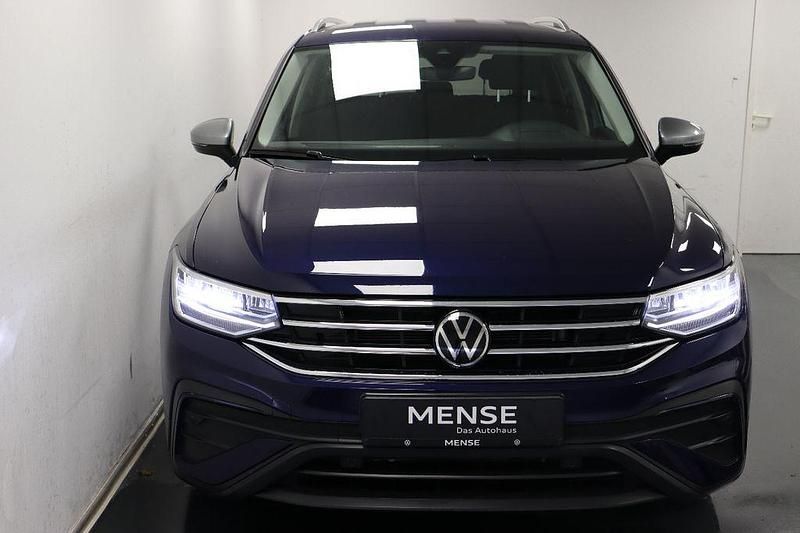 Gebraucht VW Tiguan Allspace Life 150 PS (110 kW) 2022 Atlantic blue SUV